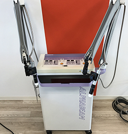 近赤外線レーザー治療器